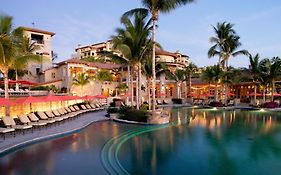 Hacienda Beach Club&Residences
